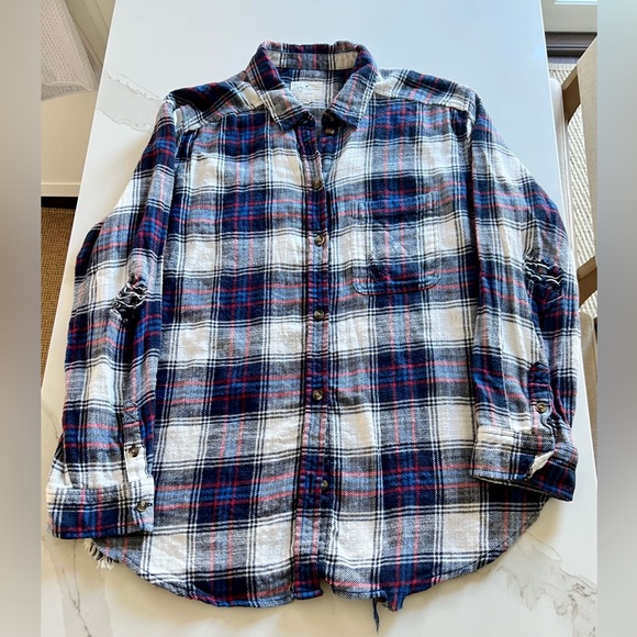 American Eagle Outfitters Tops - Distressed Flannel Shirt
